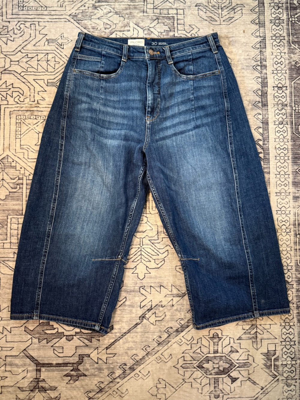 Anthropologie Pilcro Barrel Jeans Crop Womens size 30 Button Fly